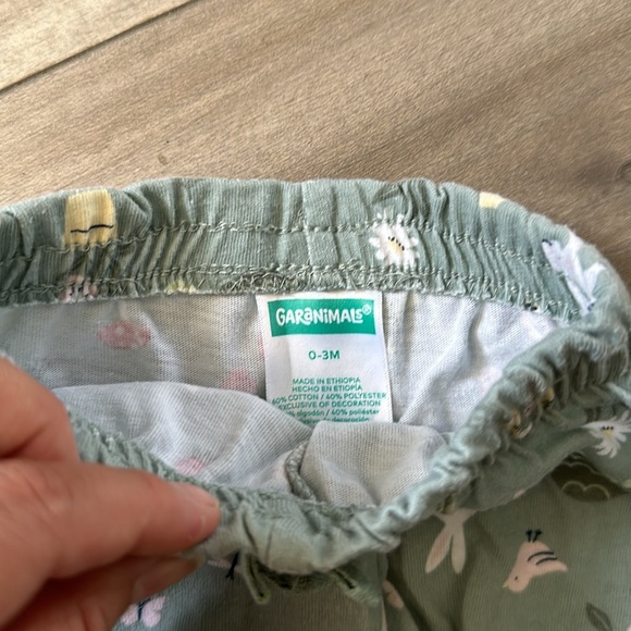 3 bottom bundle 🎀 - Picture 8 of 8